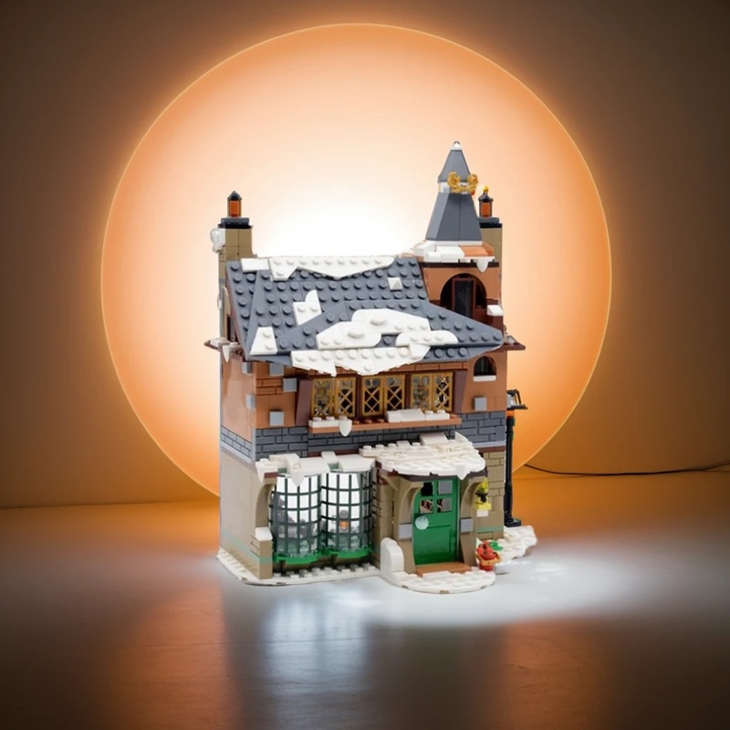 691 elementów MOC Zimowa Wiosk – Art Craft Village recenzja i cena